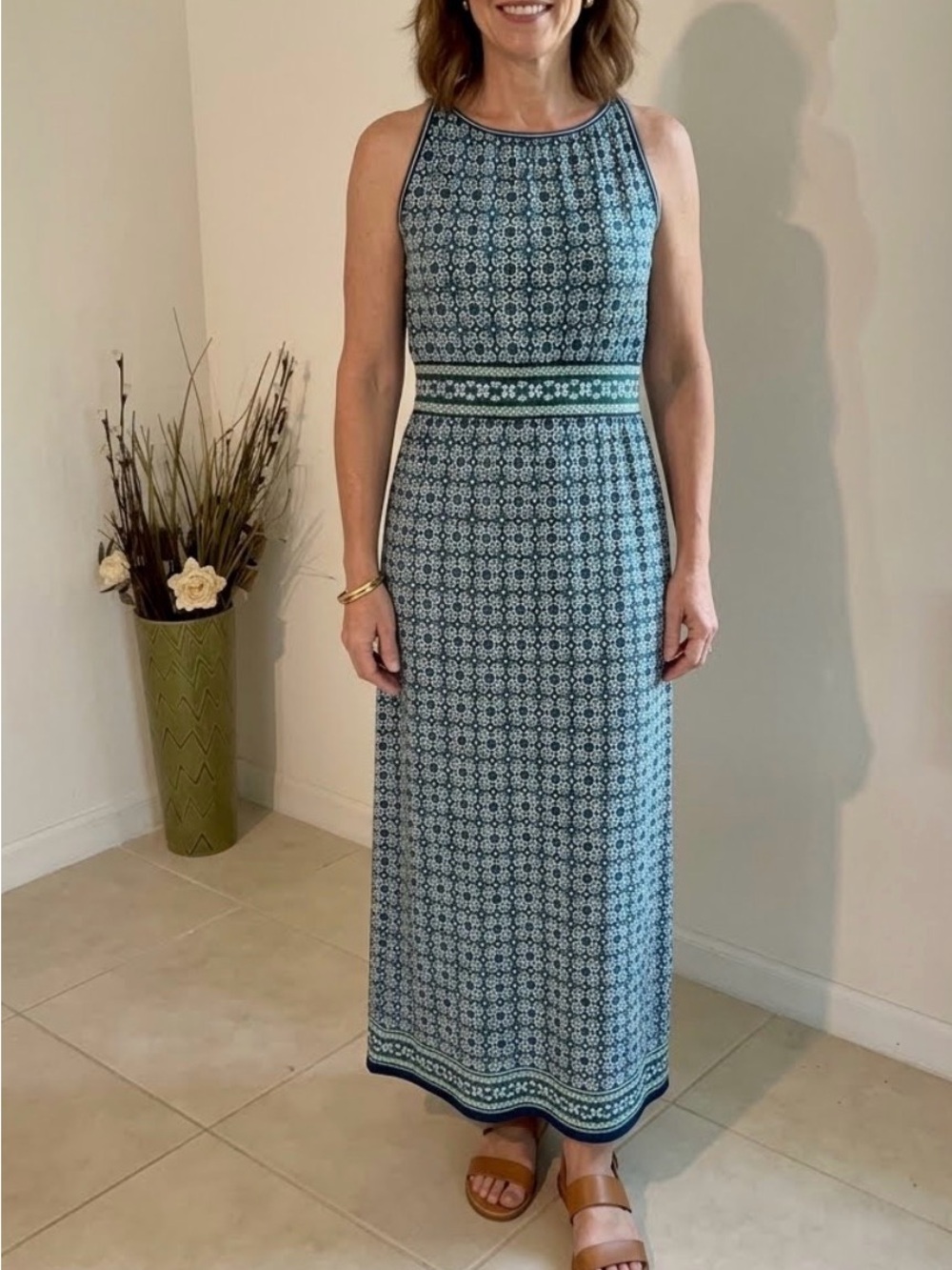 Max studio large sleeveless maxi dress 1971